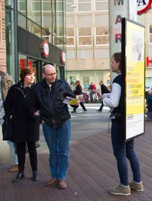 De walking abri met verlichting
